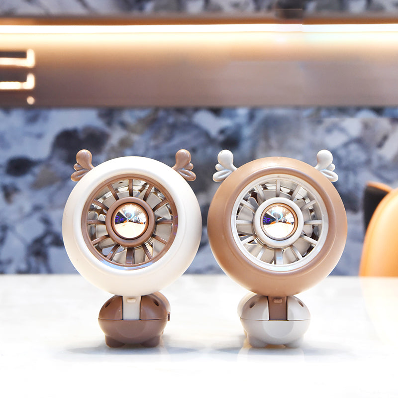 Creamy Bubble Lovely Deer Folding Fan