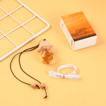 Crystal diamond car aromatherapy pendant-discovery