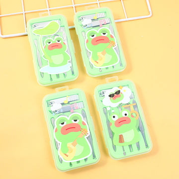 Slow-moving frog nail clippers seven-piece set