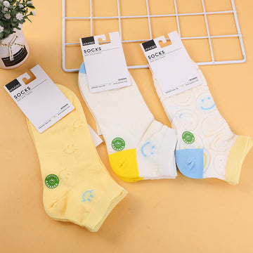 Smiling face women's socks-two pairs