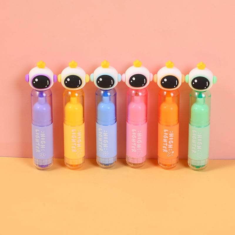 Astronaut highlighter with seal