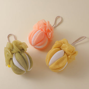 Flower shaped bath sponge
