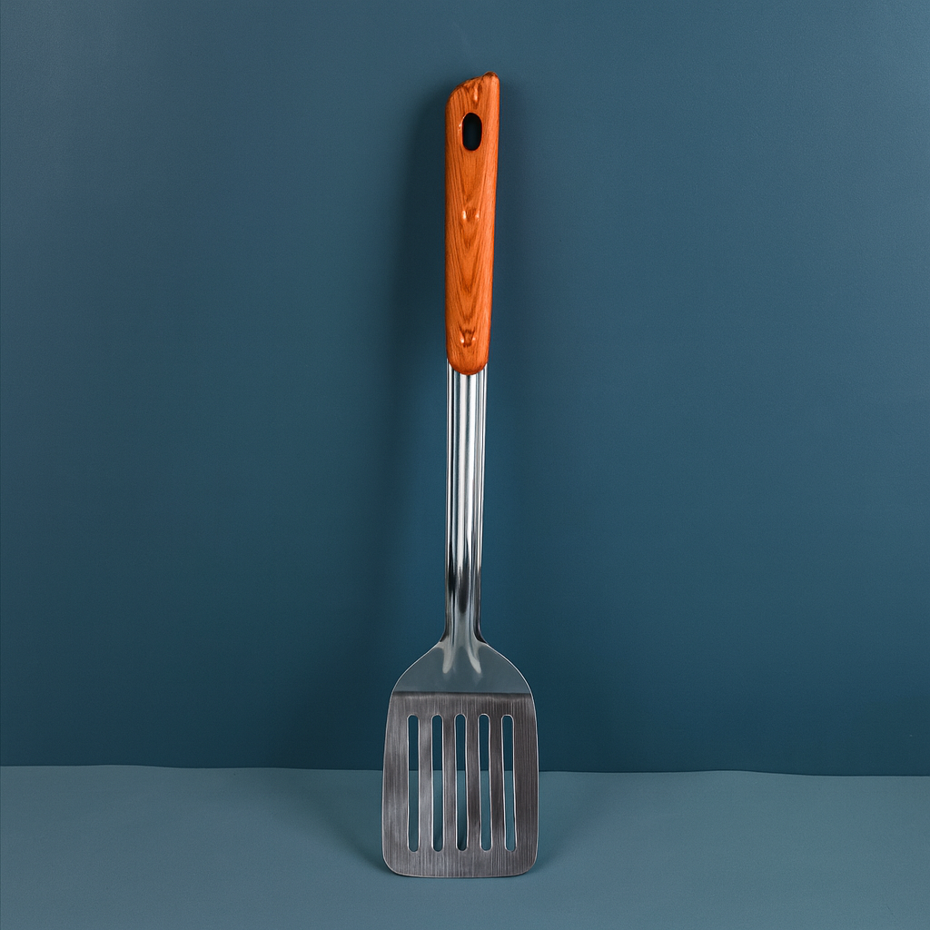 Golden three holes spatula